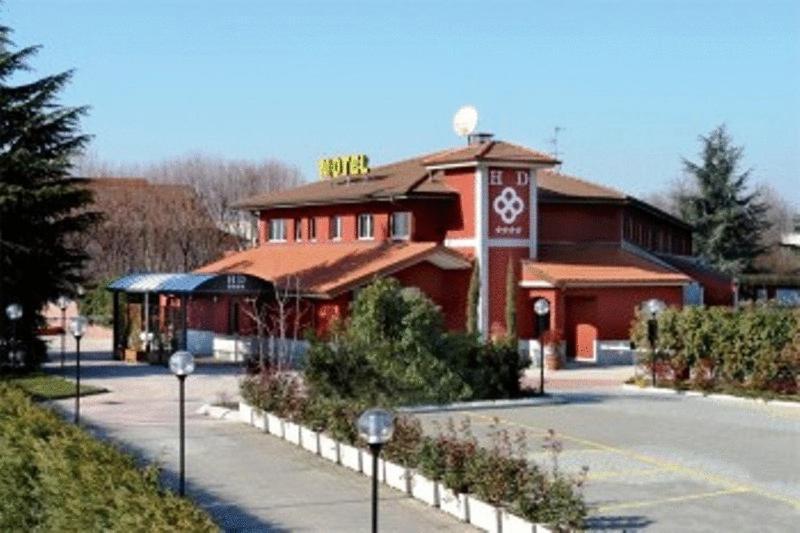 Hotel Daniel Basiano Exteriör bild