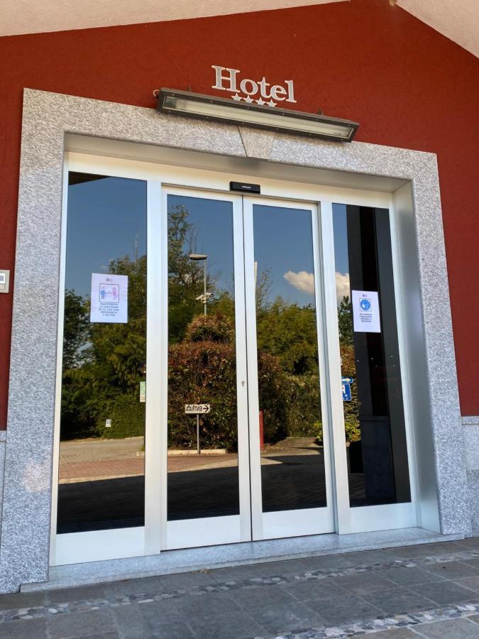Hotel Daniel Basiano Exteriör bild